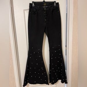 L&B black button fly flares with faux pearls size 8 high rise